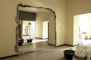 - 03 las puertas previas deben retirarse antes de poder colocar las nuevas
