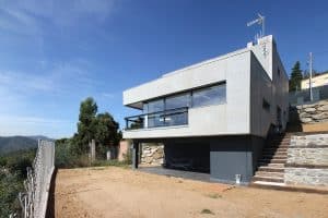 - 2 3 casa hormigon prefabricada frontal 1