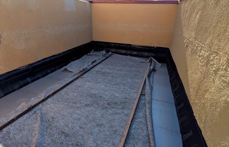 Building an inverted roof with XPS insulation and new waterproofing