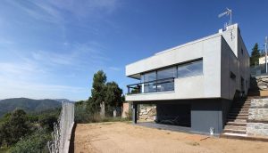 - PF11008PON 01 Casa eficient amb panells prefabricats