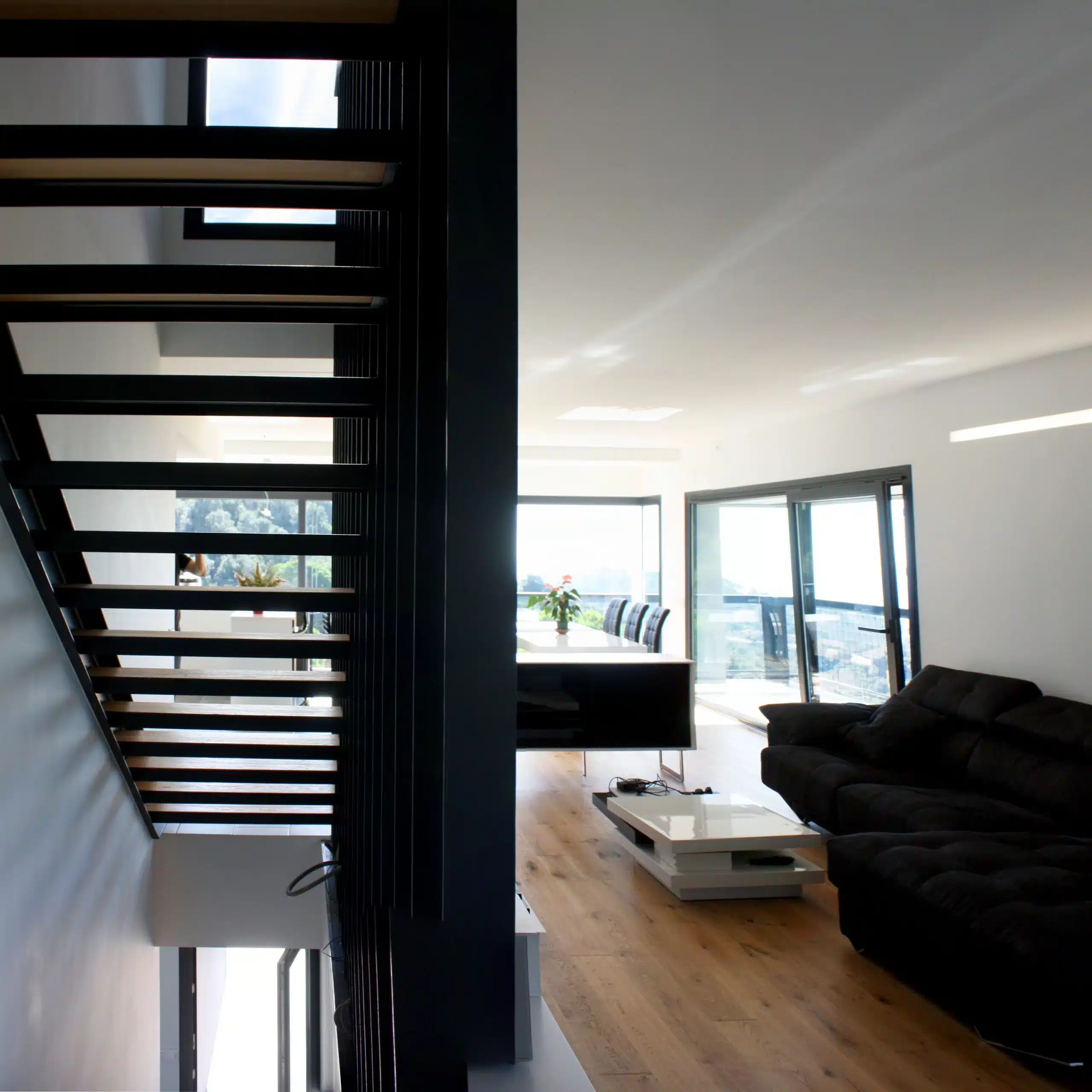 casa amb panells prefabricats - Untitled Panorama2 scaled.jpg 2
