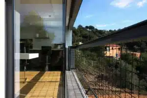 - casa prefabricada hormigon balcon 1 scaled.jpg 1