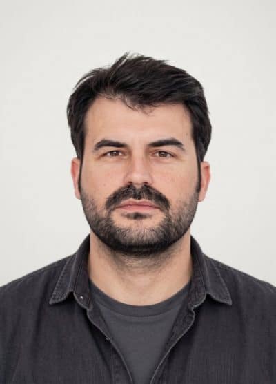 Arquitectos en Barcelona - pau martinez gargallo arquitecto socio kaitek Pau Martínez Gargallo, arquitecto socio de Kaitek Arquitectura en Barcelona