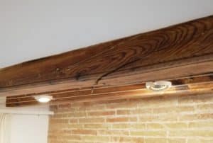 - viga de madera afectada